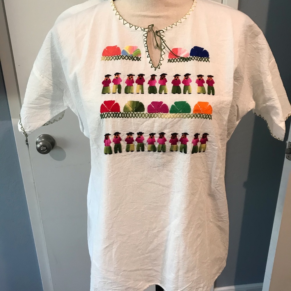 Mexican Embroidered blouse. 100% cotton.